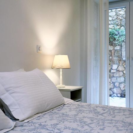 Wild Sea Apartments Agios Nikitas Exterior photo