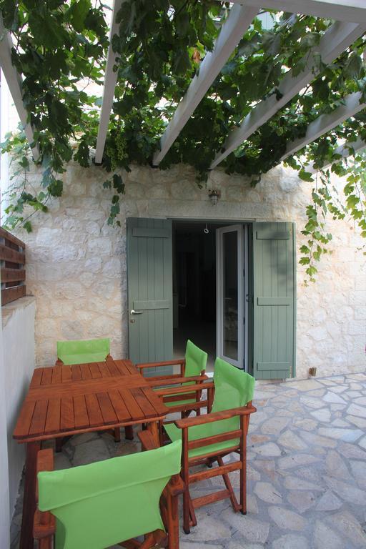 Wild Sea Apartments Agios Nikitas Room photo